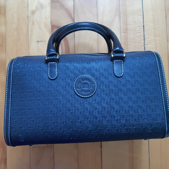 Guy Laroche Handbags - Guy Laroche Black Vintage Doctor Hand Bag Structured Minimalist Purse Carryall